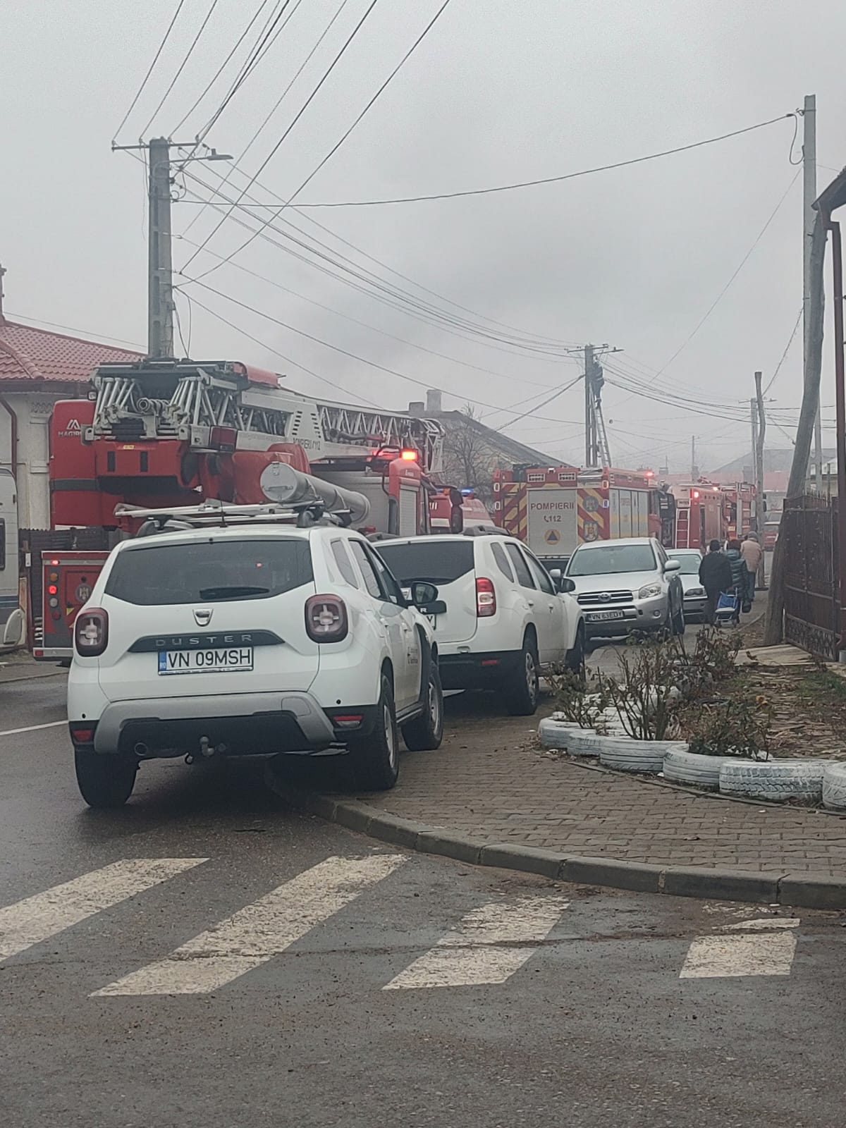 FOTO-ACUM Incendiu la Odobești: Pompierii intervin pe Strada Victoriei 1 incendiu 5