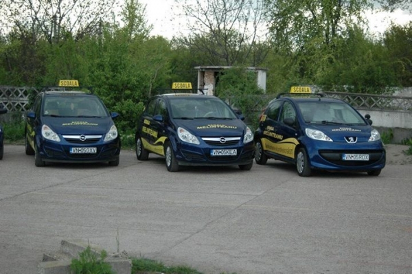 Restricții pentru mașinile „Școală” pe străzile din Focșani – un proiect al Primăriei aflat în dezbatere publică 1 interzicere masini scoala