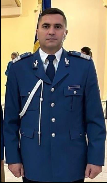 Un jandarm din Adjud a salvat un vecin dintr-un apartament plin de fum 1 jandarm adjud