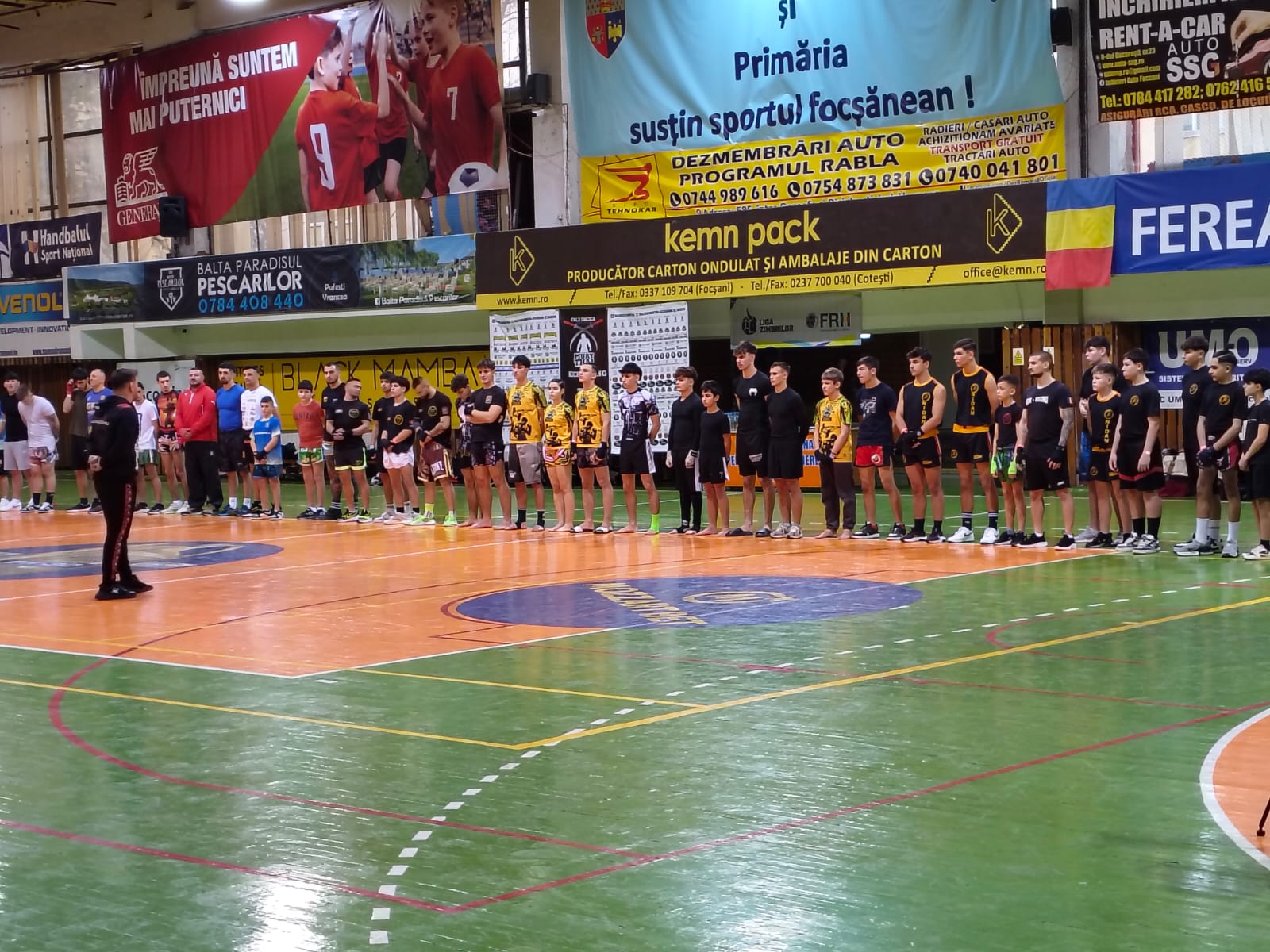 FOTO-Cătălin Moroșanu a susținut un seminar de Kickboxing la Focșani și ia în calcul organizarea unei gale în oraș 1 morosanu focsani