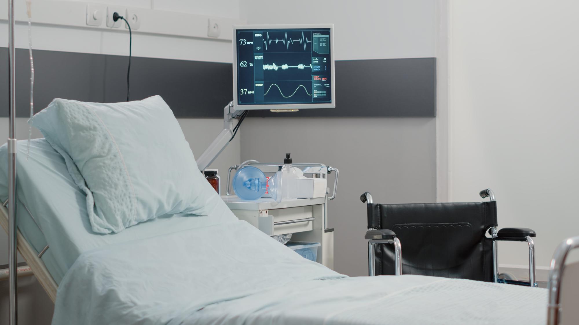Ajutor de bună-credință, final dramatic: bărbat din Nereju, în stare gravă după ce a fost strivit de un buștean 1 terapie intensiva accident
