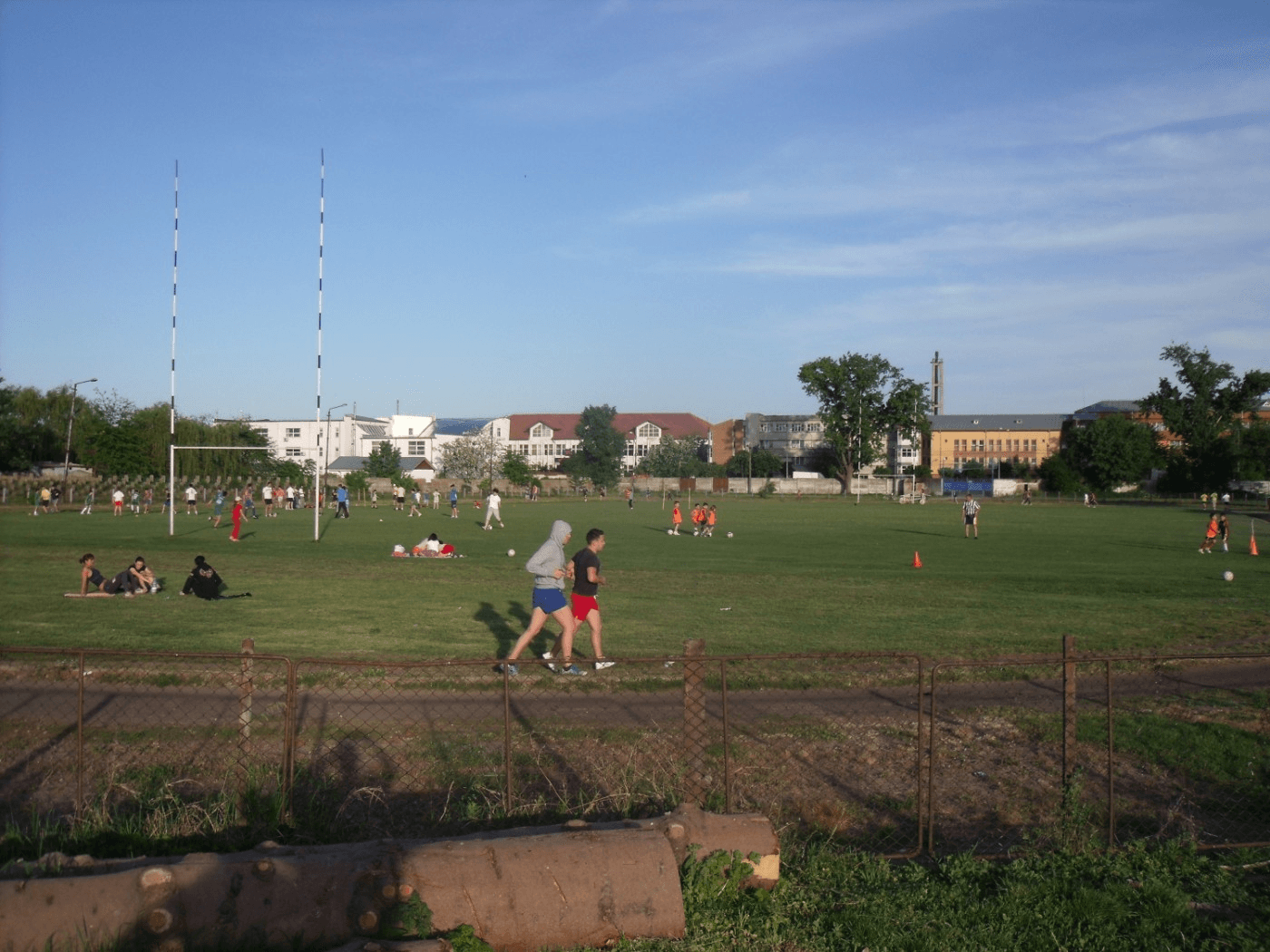 Stadionul „Tineretului” din Focșani – abandonat oficial de Primărie, prins la mijloc în conflictul Misăilă – Halici 1 stadionul tineretului focsani