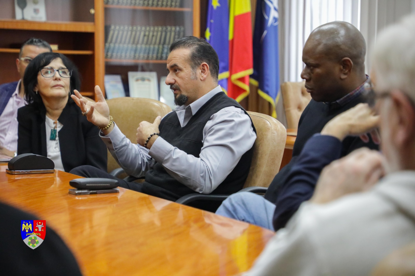 Vrancea intră pe harta globală a tehnologiei: liderii mondiali în AI și data center analizează investiții majore în județ 1 595921124 843335038509421 6138589555434515642 n
