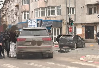Accident în intersecția Bulevardului Brăilei cu Bucegi: două autoturisme avariate 1 595945757 2559000261136859 218100324267967030 n