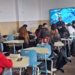 FOTO - Activitate de prevenire desfășurată de IPJ Vrancea – Biroul Siguranță Școlară la Liceul Tehnologic „G.G. Longinescu” Focșani 6 WhatsApp Image 2026 01 28 at 12.54.23