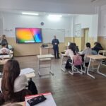 FOTO - Activitate de prevenire desfășurată de IPJ Vrancea – Biroul Siguranță Școlară la Liceul Tehnologic „G.G. Longinescu” Focșani 8 WhatsApp Image 2026 01 28 at 12.54.24