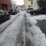Oraș blocat pe străzile secundare, trotuar necurățat în fața Primăriei la trei zile după ninsoare, Focșaniul încă așteaptă deszăpezirea 6 WhatsApp Image 2026 02 20 at 08.58.56