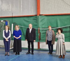 Elevii din Vrancea își testează ideile de afaceri: Târgul Firmelor de Exercițiu, ediția a XVII-a, organizat la Colegiul Economic 2 645555542 1507458821380195 5613557627726764777 n