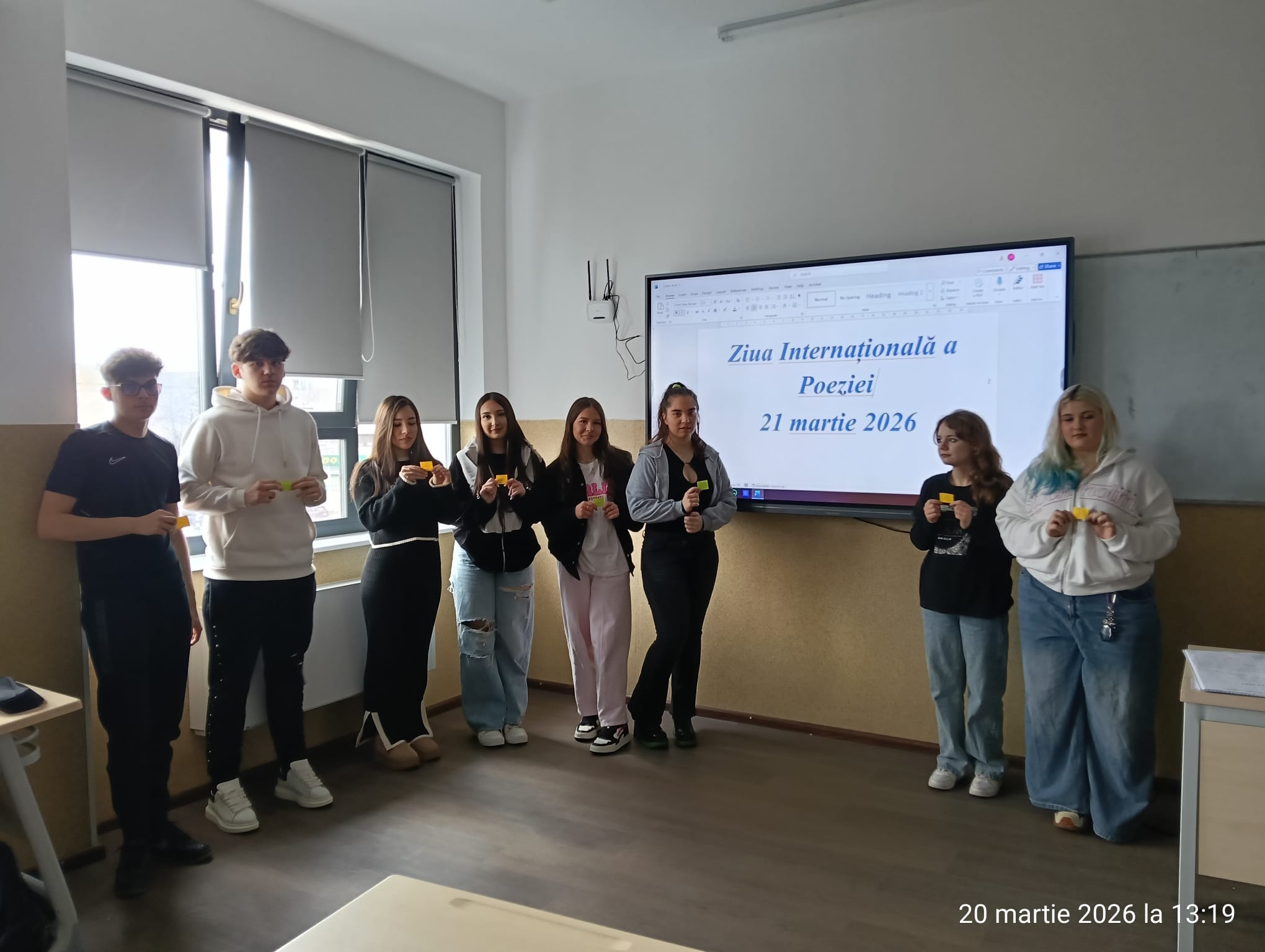 ziua internationala a poeziei ,liceul 3 focsani, longinescu